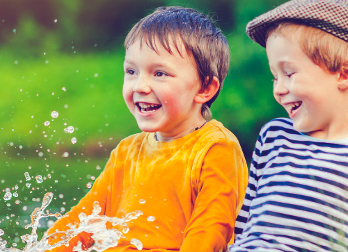 Lads splashing