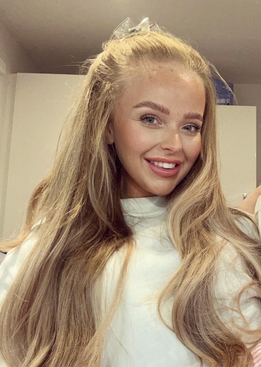 Emily Ahren pic